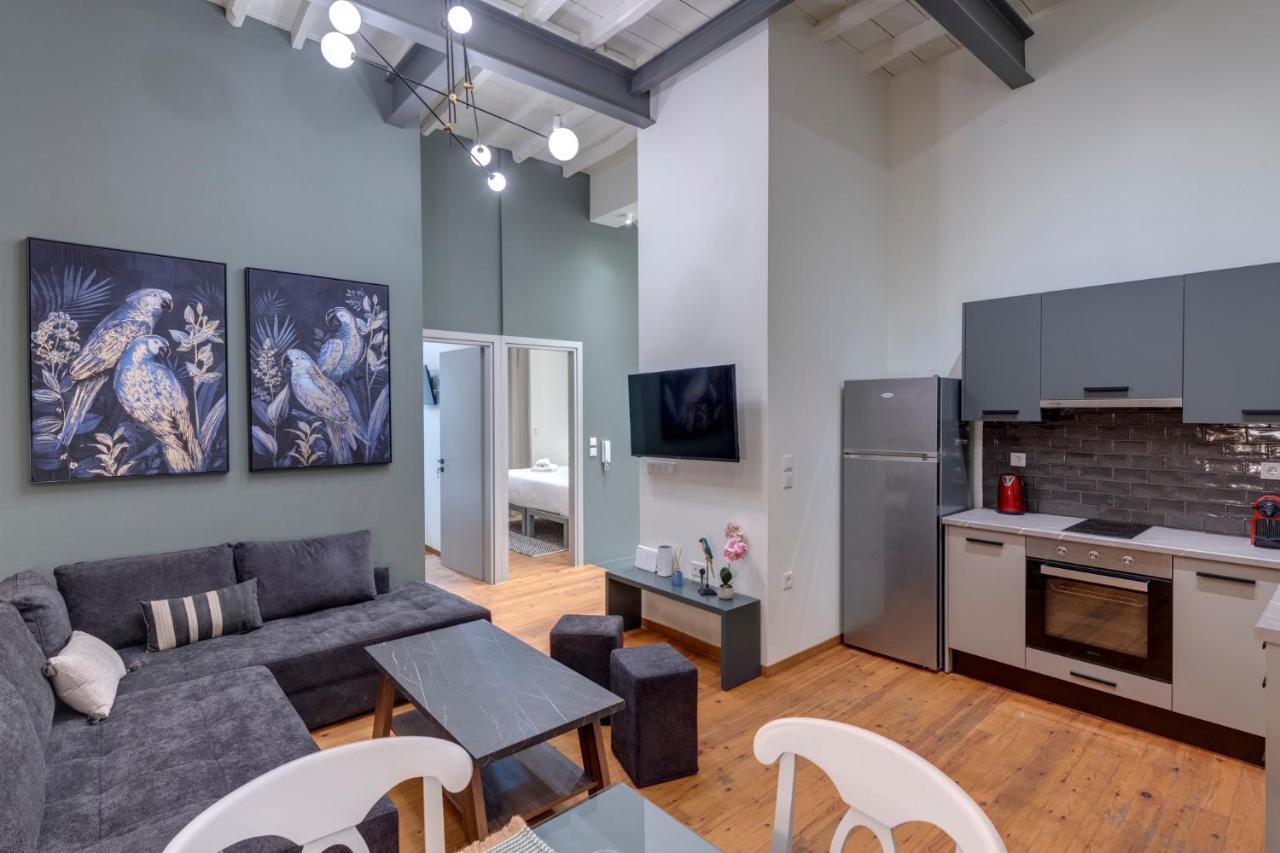 The Heart Of Syra - Your Home In Ermoupolis Exteriör bild