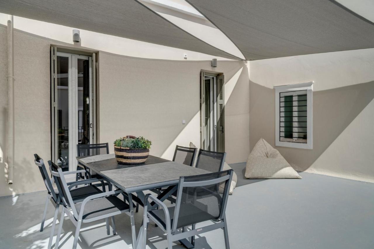 The Heart Of Syra - Your Home In Ermoupolis Exteriör bild