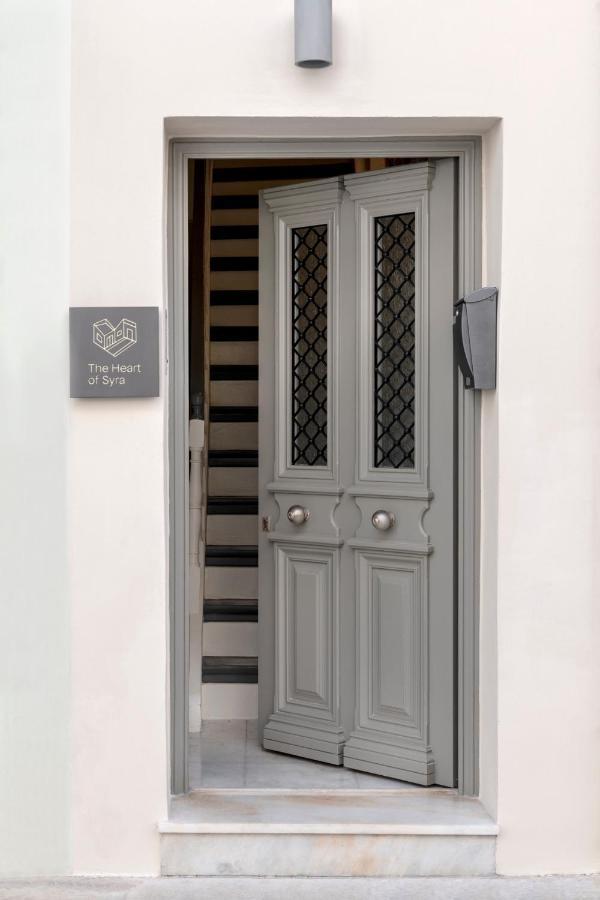 The Heart Of Syra - Your Home In Ermoupolis Exteriör bild