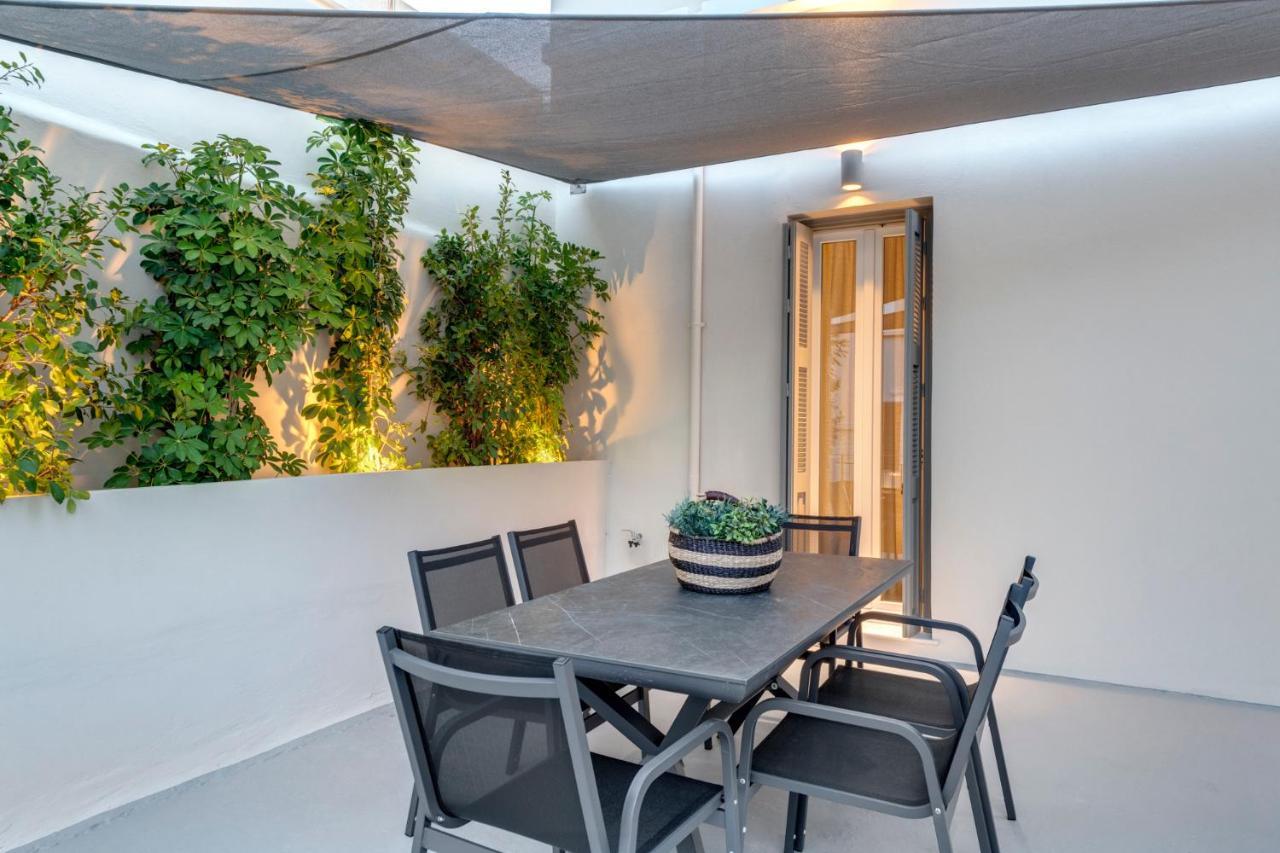 The Heart Of Syra - Your Home In Ermoupolis Exteriör bild